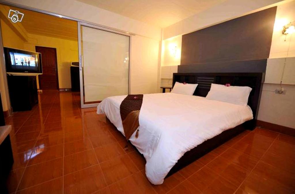 Karon 2Gether Guesthouse الغرفة الصورة