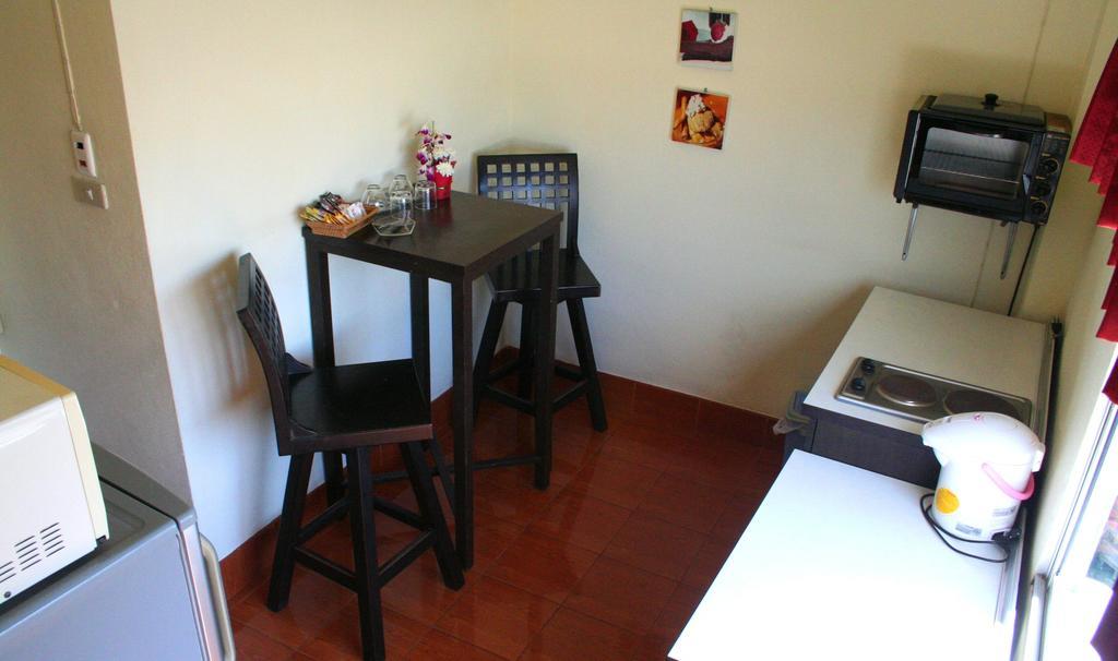 Karon 2Gether Guesthouse الغرفة الصورة